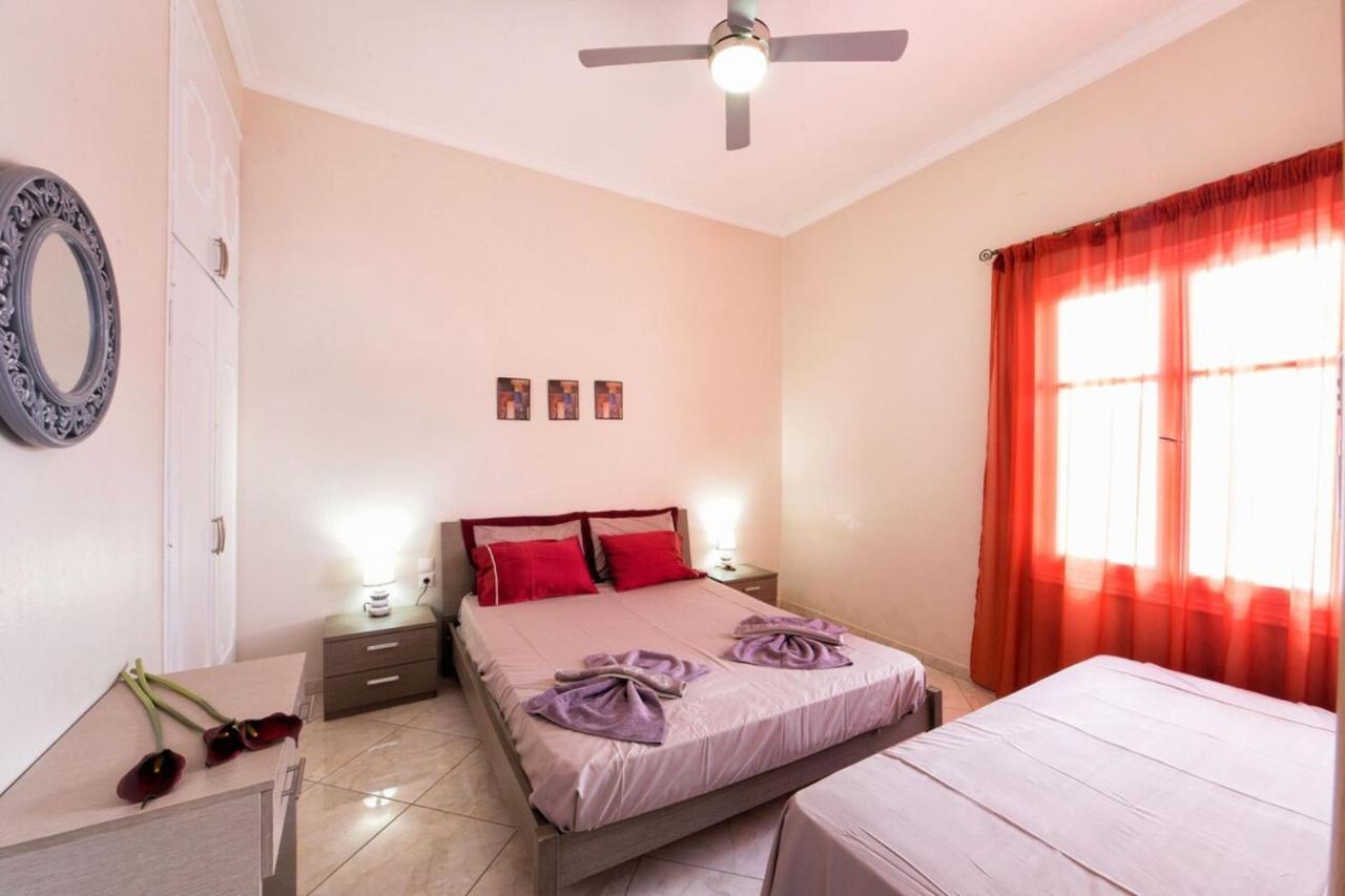 Villa Town House For 6-16 With Ac Páros Exterior foto