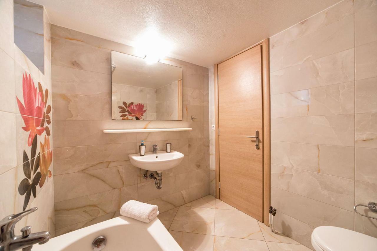 Villa Town House For 6-16 With Ac Páros Exterior foto